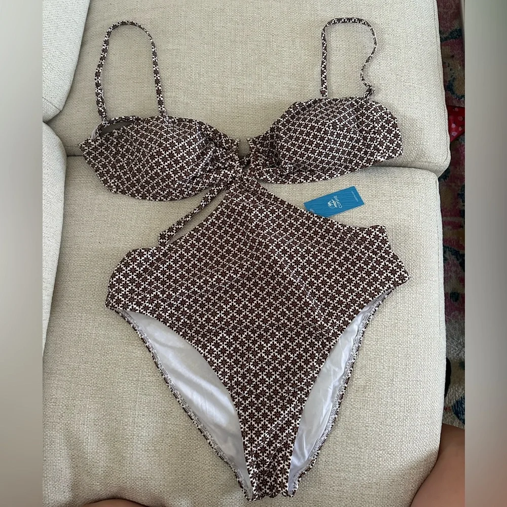 Cupshe Brown & White Patterned One-Piece Swimsuit